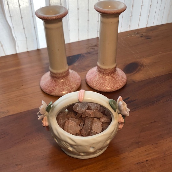 Ceramic Candlestick Holder & Ceramic Bath Salts Basket - Picture 3 of 8
